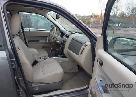 2010 Ford Escape Xlt из США, поврежденный, VIN 1FMCU0D71AKB52427